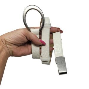 Vtg White Genuine Leather Crocodile Embossed Belt M Silver Adjustable Cincher